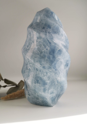 flamme de calcite bleue